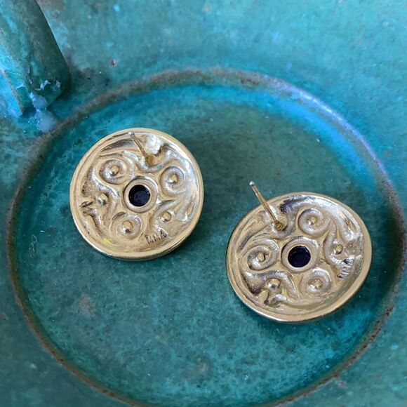 14k  gold & garnet earrings - Picture 2 of 7